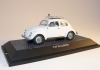 VW Brezelk�fer TAXI m. Dachgep�cktr�ger + Figuren M1:43